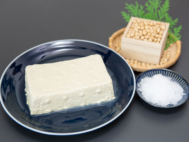 Cafe �ɂ���q��