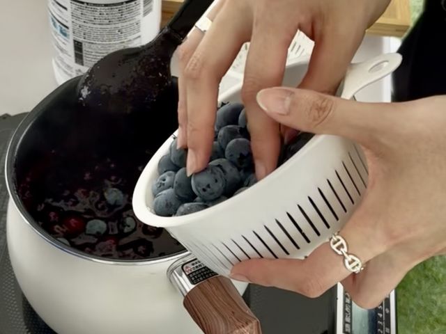 �W�������̌�_�����u���[�x���[��