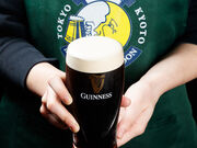 �}���C���U���[�� Irish pub �lan in the Moon ���s�G�ۓX�̎ʐ^1
