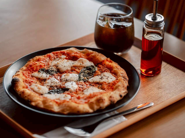 ���݂̃J�t�F�Ńs�U�����`�������p���������܂��B_�Ƃ悭�ɂӂ��[�ފό��_��