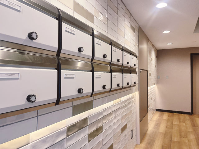 ���̃G���x�[�^�[����3�K�ւ��オ�肭������_LunColors