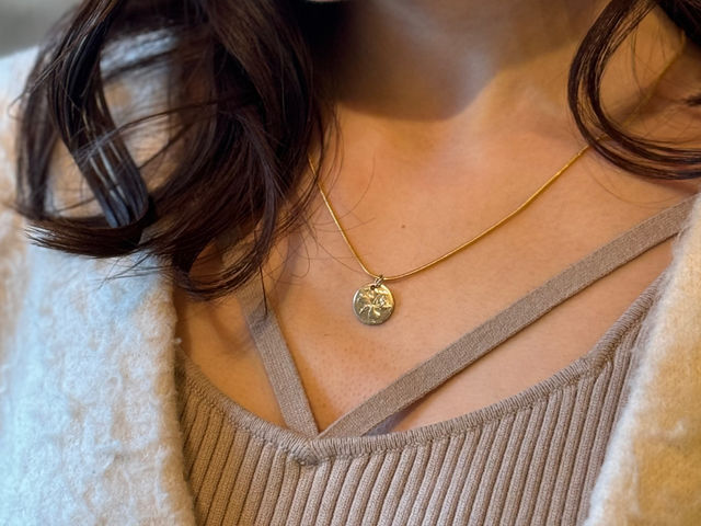 ���蔲�����^�񒆂̓I�v�V�����Ńl�b�N���X�Ɂ�
�I���W�i�������O�Ƃ�������̃y�A�ɂȂ�܂��B_Owl Labo�y���É��z