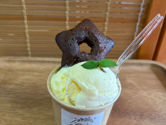 �̌��^�J�t�F��������̘a