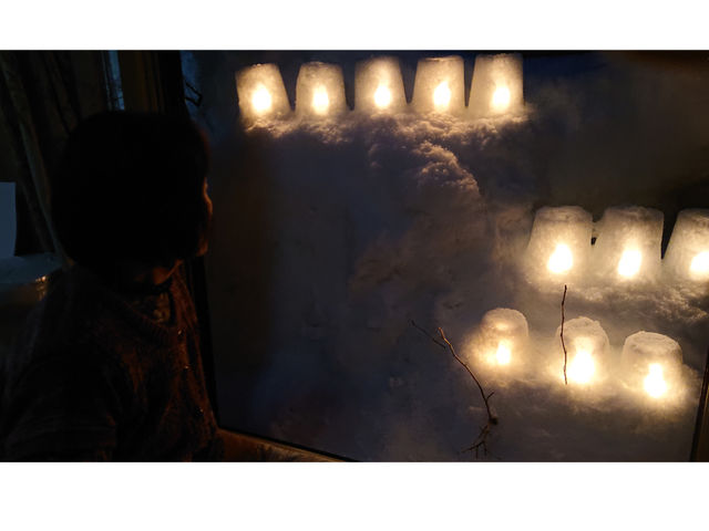 �~�j���܂���ŁuHappy Birthday!�v
��؂ȂЂƂցA�Ƃт�������ʂȒa�����v���[���g���E�E�E�B_�����悱�Ă���