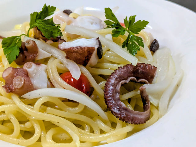 �W�H�����p�X�^�ƒW�H���t���{�@ROSSO