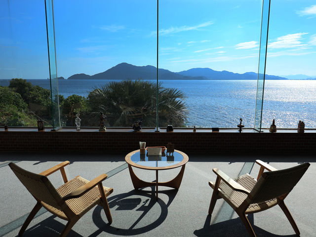 �y�C�̌�����W�]���E���W�z�I�[�V�����p�m���}�r���[�̐�i�͂܂�ŊG��̂悤�B_����ǉ��򃊃g���[�g �I�v�̋G