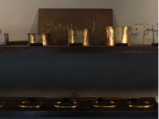 �o���O�����������Ȃ��炨�I�т��������A������̃T�C�Y�ɍ��킹�ăI�[�_�[������܂�_freckle.