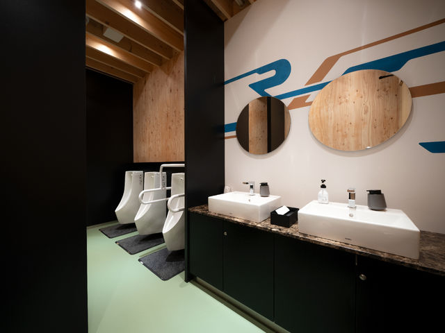 ����􂢂��A�[�g���������鐴���ȋ�ԂƂȂ��Ă���܂��̂ŁA���K�ɂ��߂������������܂��B_�|�X���[�T��