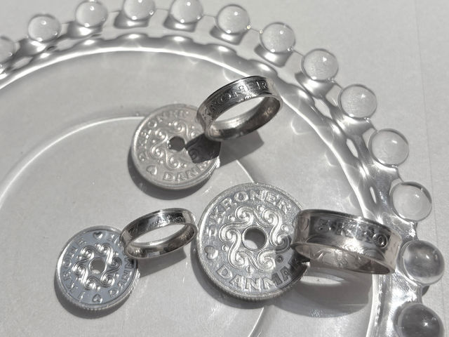 Denmark | Happy Coin
�w�n�[�g�x�������̃f���}�[�N�d�݁B
�K�����ĂԃR�C���Ƃ��ėL���ł��B_Owl Labo�y���z