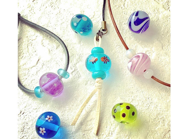 �Y��ŉ����Ƃ�ڋʑ̌�_�K���X�H�[aicolo