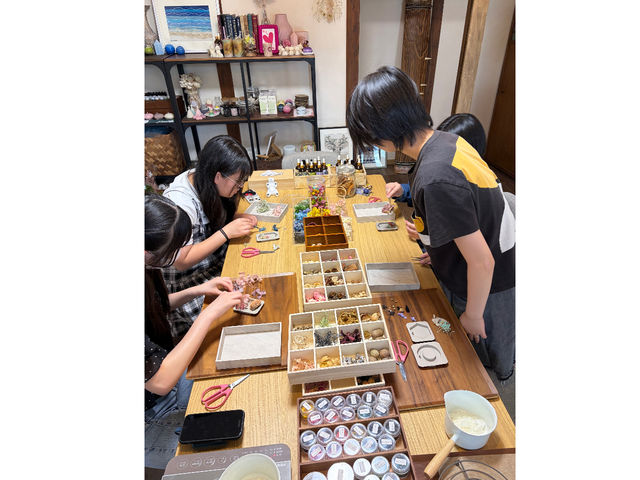 botanical candle MUSUBI