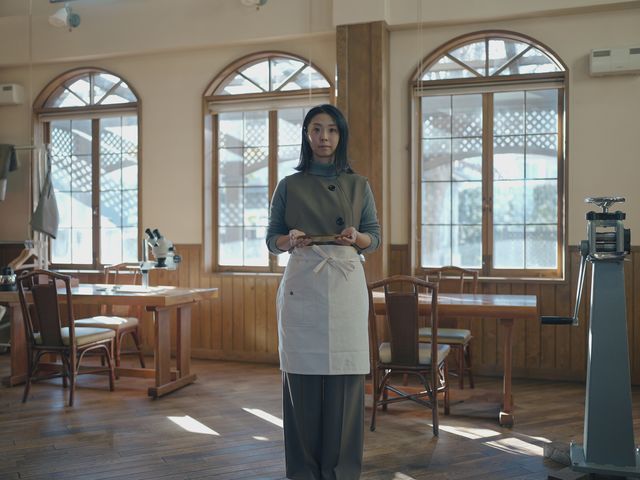 �n���̎w�֐E�l3�l���c�ރA�g���G�ł�_Rises