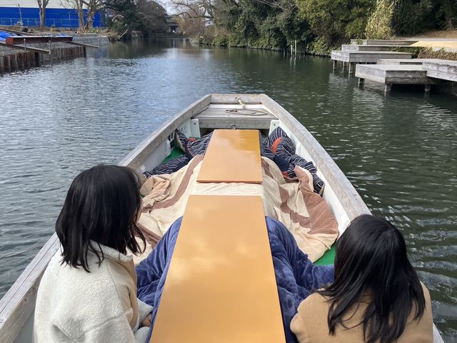 �ǂ񂱏M�̏ォ�璭�߂����̔��������H�B����������Ȃ���i�ސ쉺��́A����ό��Ȃ�ł͂̓��ʂȑ̌��ł��B_�쉺�藳���������