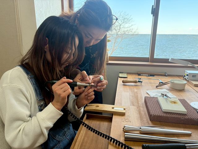 �E�l�X�^�b�t���T�|�[�g�������܂��̂ŏ��߂Ă̕��ł����v�B_����w�փA�g���G �`Ao�` �A�I