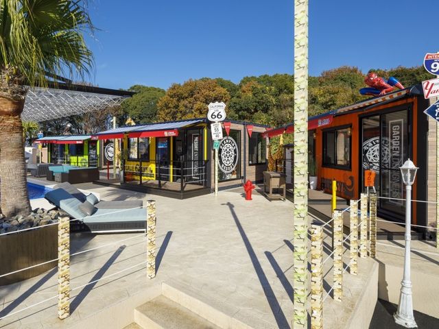 �v�[���A�T�E�i�ABBQ�A�t�@�j�`���[�A���V�̖؂����������o���܂��B_�Ђ܂��L�b�`��