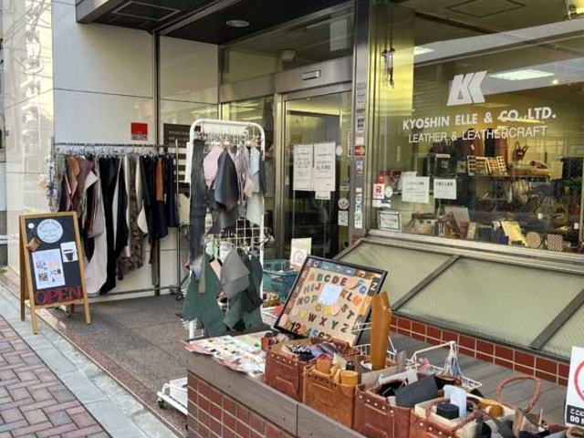 ���i�G��