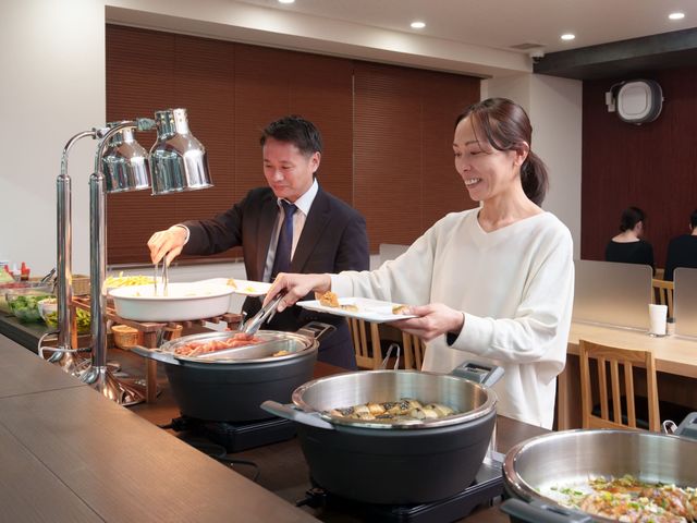 ���[�J�[�Y�z�e���F�{���