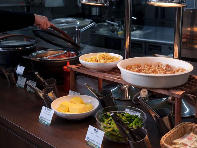 ���[�J�[�Y�z�e���F�{���