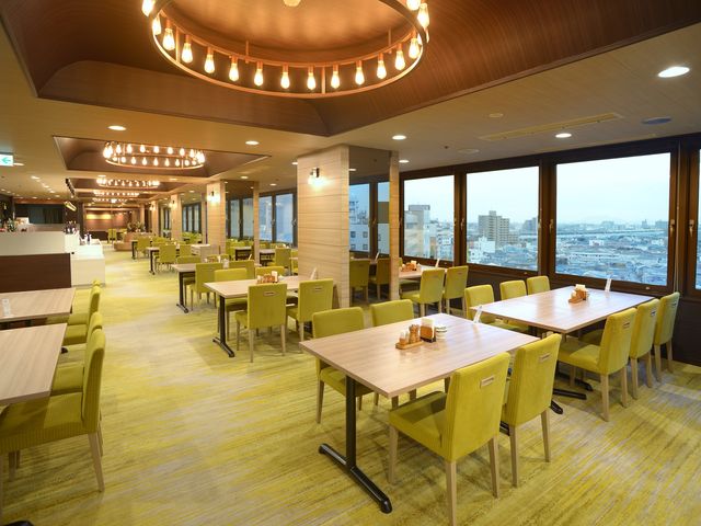�y���X�g�������X�e�B�[��^���Â�Dining�z_�V�����f�z�e��