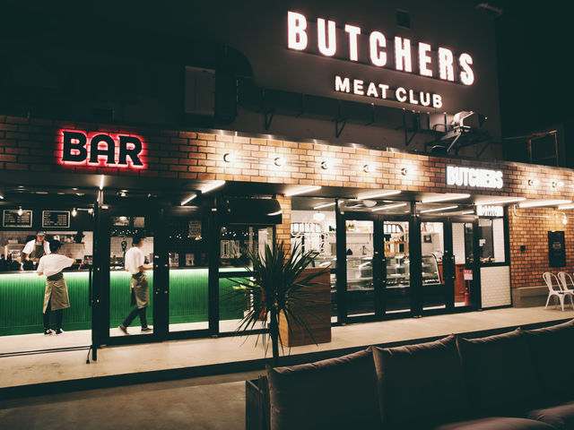 BUTCHERS MEAT CLUB BBQ ���˓X