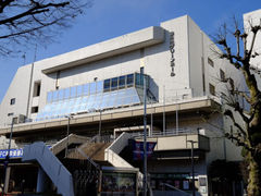 調布市グリーンホール・アンフィニシアター調布の写真1