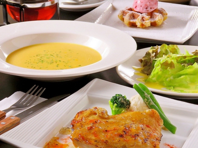 cafe BASE �J�t�F �x�C�X�̎ʐ^1