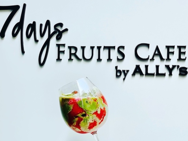 7 days FRUITS CAFE�̎ʐ^1