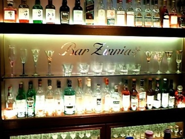 Bar Zinnia o[ WjA̎ʐ^1