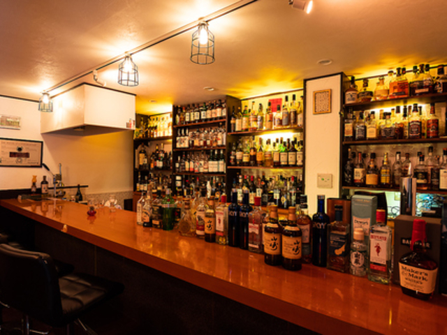 ROBBINS BAR {쒬̎ʐ^1