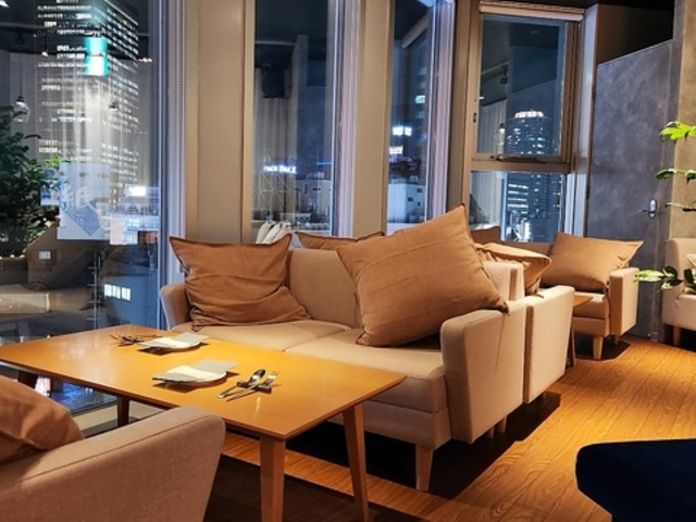 24 7 cafe apartment gDGeBtH[Zu JtF Ap[gg r܂̎ʐ^1