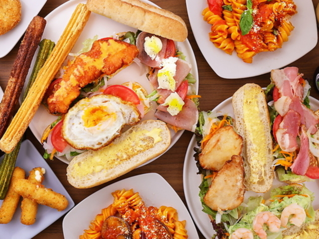 Care s Cafe & Bar �P�A�Y�J�t�F�A���h�o�[�̎ʐ^1