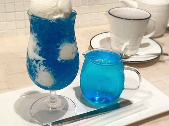 No 13 cafe �T�[�e�B�[���J�t�F�̎ʐ^1