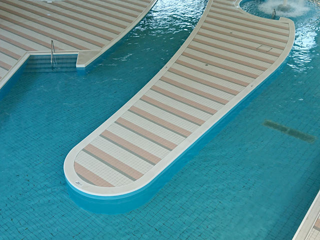 �R�`�������̊C�E�v�[���@�X�p�[��