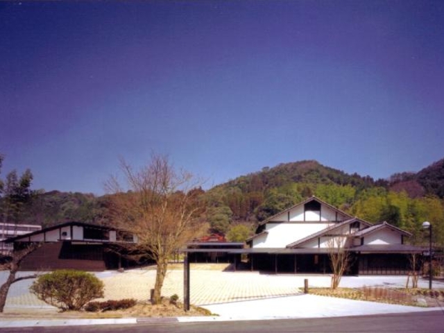 �R�������𗬂̋����Ԃ���