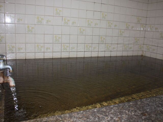 �N���X�^������