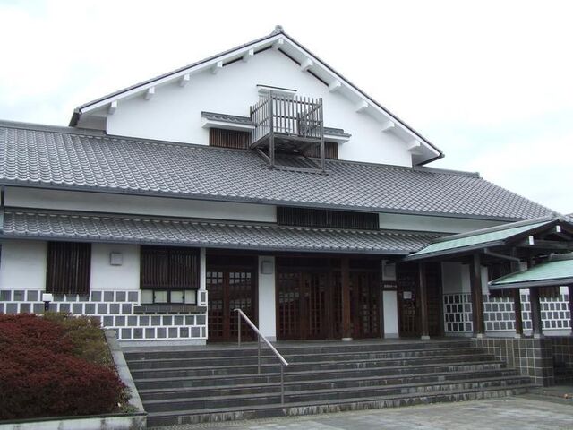 �s�c �ŋ��̓��i�ʕ{�s�R�~���j�e�B�[�Z���^�[�j