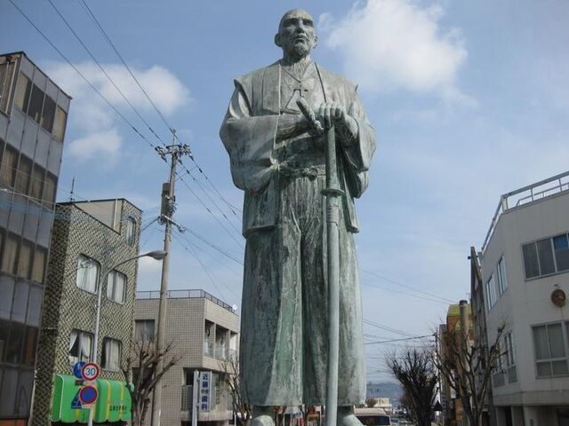 �Ëv���w�i�Ȃ����E�ɐ����O�̔�E��F�@�ٌ����j�̎ʐ^1