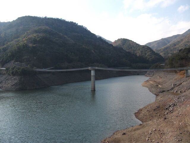 �����_���E�݂苴