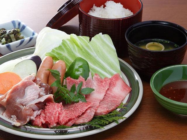 ��d��܂Ȃݖq��