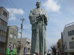 �Ëv���w�i�Ȃ����E�ɐ����O�̔�E��F�@�ٌ����j�̎ʐ^1