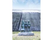 ��R�_�������L��u�i���̋��l�G�����E�~�J�T�E�A���~���̏��N���̓����v�̎ʐ^1