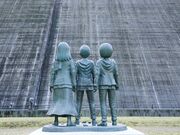 ��R�_�������L��u�i���̋��l�G�����E�~�J�T�E�A���~���̏��N���̓����v�̎ʐ^2