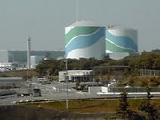 �m��������̐�����q�͔��d���W���ق̓��e�ʐ^1