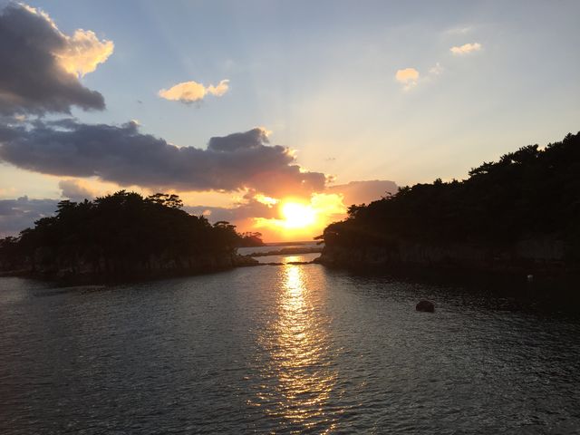 ���̎��������Ƃ̂��ƂŁA�s���Ă݂܂����I1���Ԃ̑D���ŗ[�z���y���߂�Ȃ�đf�G�����܂����I_��\�㓇�V���D�p�[���N�B�[���u�T���Z�b�g�N���[�Y�v