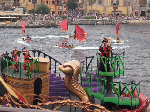 ���B�����Y�V���[_�����f�B�Y�j�[�V�[(R)