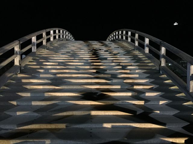 光と影_錦帯橋