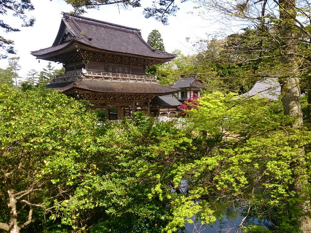 V΂̒`̎RAL͉łB_{R`c@