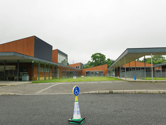 �ӓ����Ƌ����P�������邽�߂̏h���{�݂܂ł��邻���ł��A�ƂĂ��L���B_�ӓ����̗��x�m�n�[�l�X