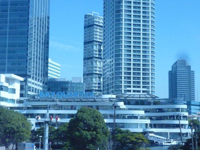 ���l�x�C�N�H�[�^�[