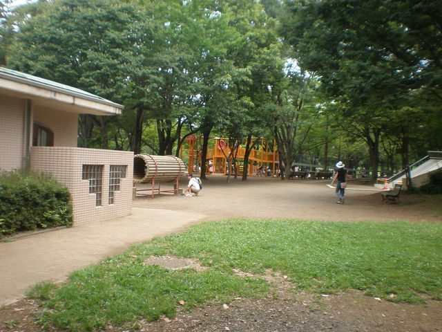 �q���̗V�я�_���c����q��L�O����